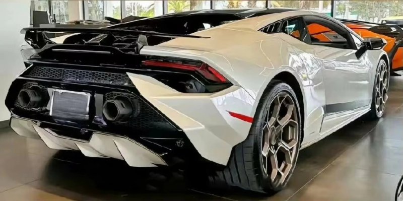 Tecnica Rear Lip High Quality Fast Delivery Prepreg Dry Carbon Fiber Body Kits for  Huracan